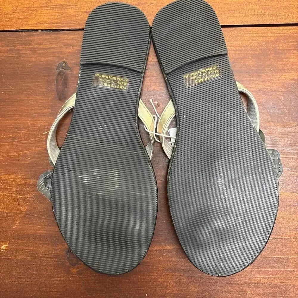 Apt-9 Women's Black and Brown Flipflops